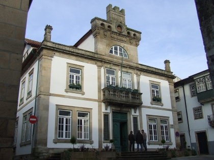 Executivo ‘congela’ tarifas e reduz taxa de colocação de contador e ligação ramal