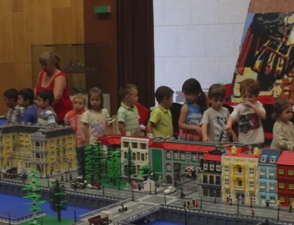 Paredes de Coura quer 'encaixar' estatuto de capital da Lego na região