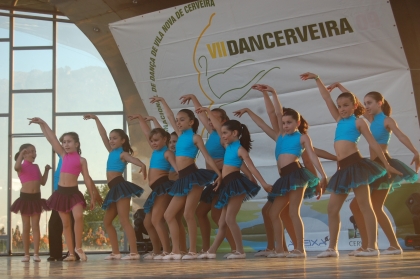 Adeixa apresenta 'mini-dancerveira' em Goián