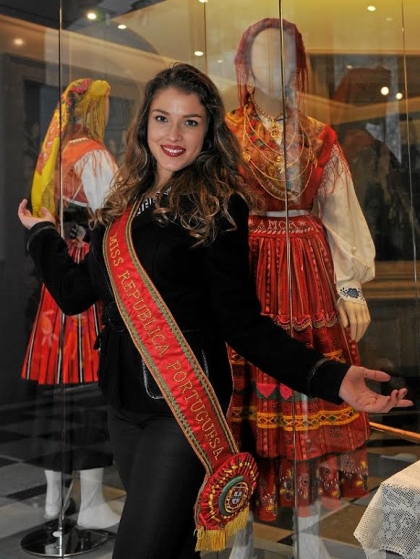 Miss Republica Portuguesa esteve no Museu do Traje